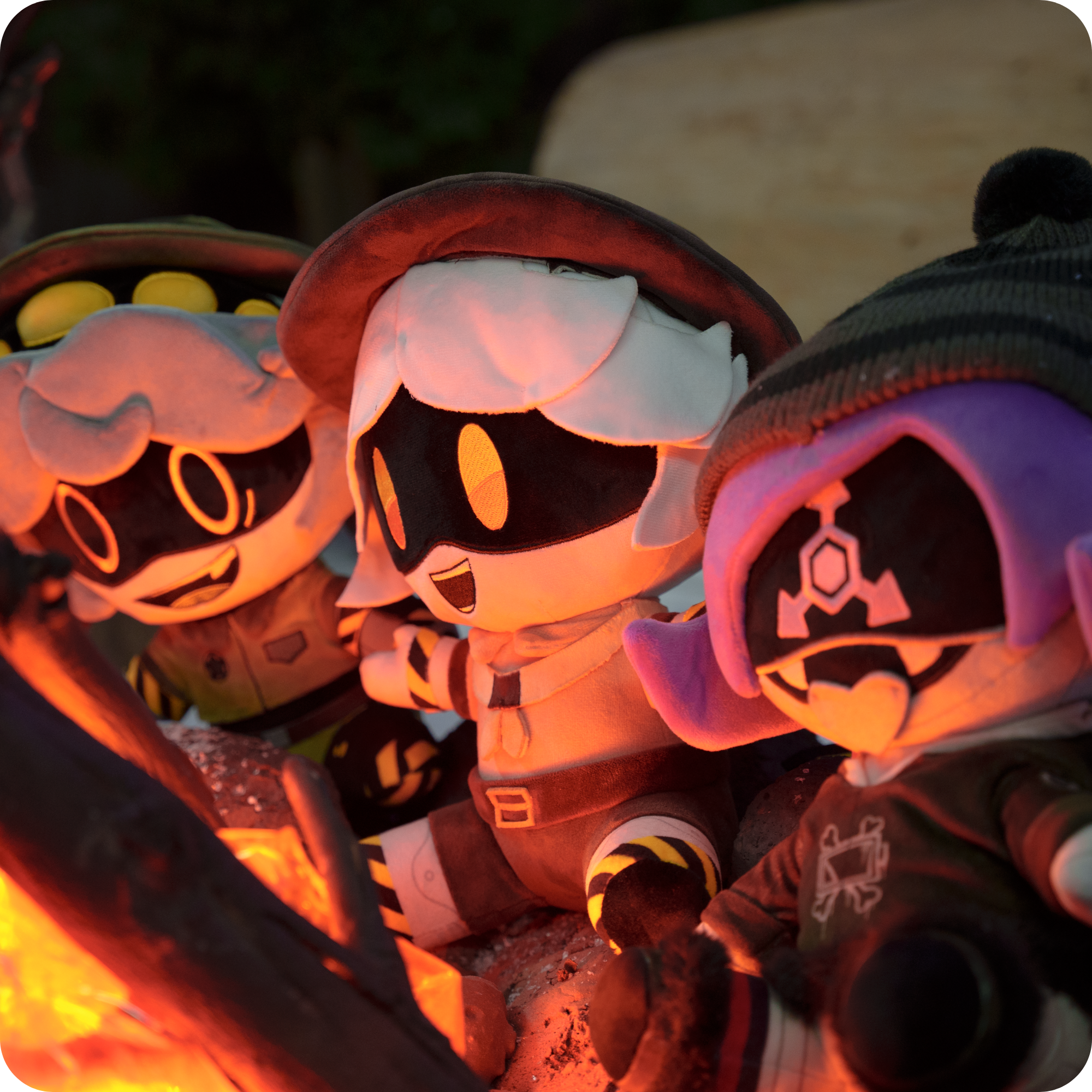 V Camping Plush